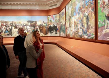 Catalá en Nueva York en Halloween, cuando el PP afronta en serio el problema Mazón