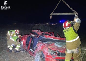 Tragedia en Benassal: Dos muertos y tres heridos graves en accidente al despeñarse un coche desde un puente a una rambla 18 Tragedia en Benassal: Dos muertos y tres heridos graves en accidente al despeñarse un coche desde un puente a una rambla