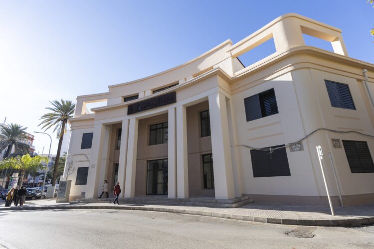 El Instituto Ausiàs March de Gandia abrirá sus puertas el 7 de enero tras una inversión de casi 9 millones de euros