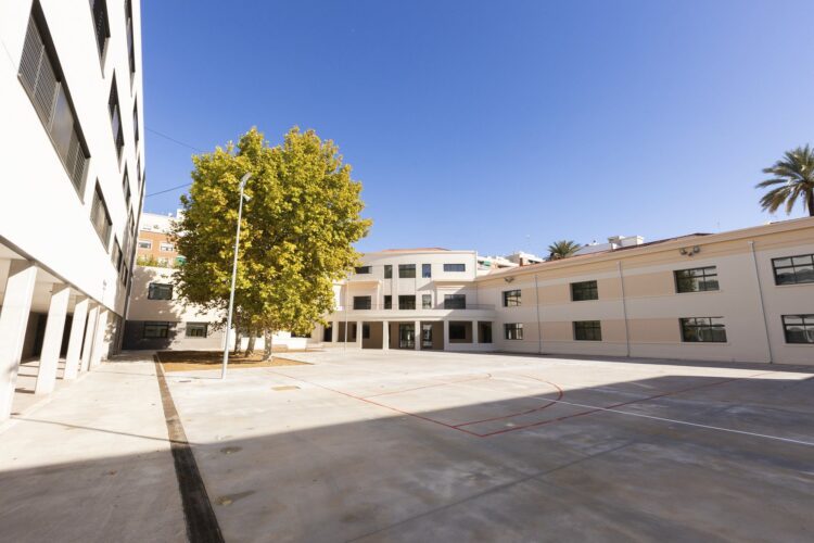 El Instituto Ausiàs March de Gandia abrirá sus puertas el 7 de enero tras una inversión de casi 9 millones de euros