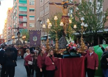 Histórico Encuentro de los 15 Cristos en Valencia: Cierre Emotivo del 225 Aniversario de la Hermandad del Santísimo Cristo de la Concordia 15 Histórico Encuentro de los 15 Cristos en Valencia: Cierre Emotivo del 225 Aniversario de la Hermandad del Santísimo Cristo de la Concordia