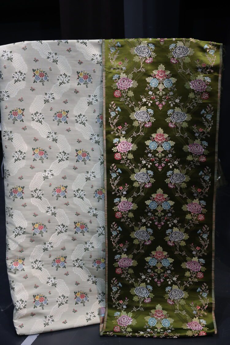 Compañía Valenciana de la Seda presenta las telas que lucirá la Corte de Honor de la Fallera Mayor Infantil de Valencia