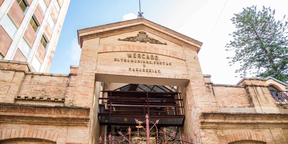 El PP de Cullera denuncia que la falta de gestión municipal mantiene las tres carnicerías del mercado cerradas