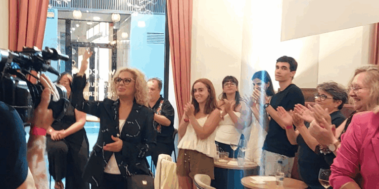 El talento de Noelia Zanón, distinguido con el Reconocimiento Artístico Valencia, Ciudad del Grial 2024 1 El talento de Noelia Zanón, distinguido con el Reconocimiento Artístico Valencia, Ciudad del Grial 2024