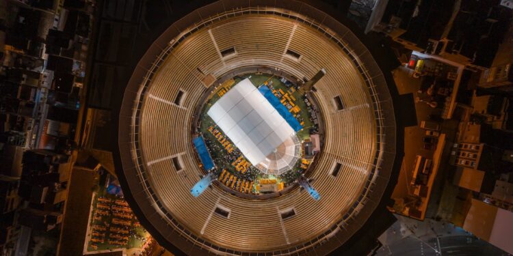 Alicante se bebe 65.000 litros de cerveza en su primer Oktoberfest