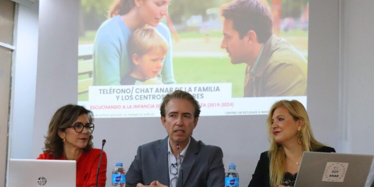 El 70% de los niños y niñas en riesgo menores de 10 años sufren violencia y el 75,5% no recibe tratamiento psicológico 1 El 70% de los niños y niñas en riesgo menores de 10 años sufren violencia y el 75,5% no recibe tratamiento psicológico