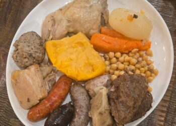 Los Gómez Incorpora el Puchero a su Carta