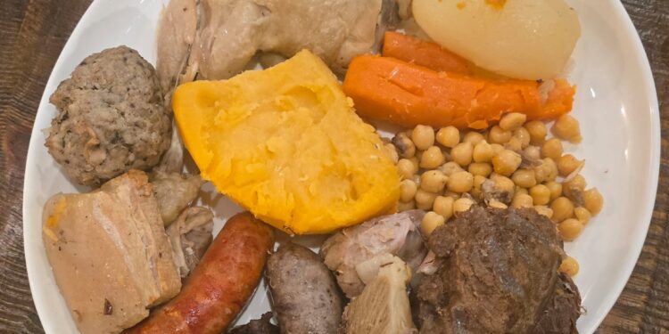 Los Gómez Incorpora el Puchero a su Carta 1 Los Gómez Incorpora el Puchero a su Carta