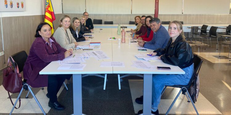 La Mancomunidad Camp de Túria celebra una reunión de coordinación con los alcaldes de la Zona Básica para reforzar los servicios sociales de base