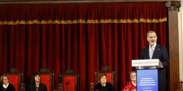 ​Su Majestad el Rey ha presidido en la Universidad de Valencia la apertura del Curso Universitario 2025/2026