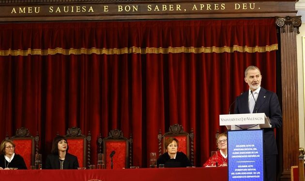 ​Su Majestad el Rey ha presidido en la Universidad de Valencia la apertura del Curso Universitario 2025/2026