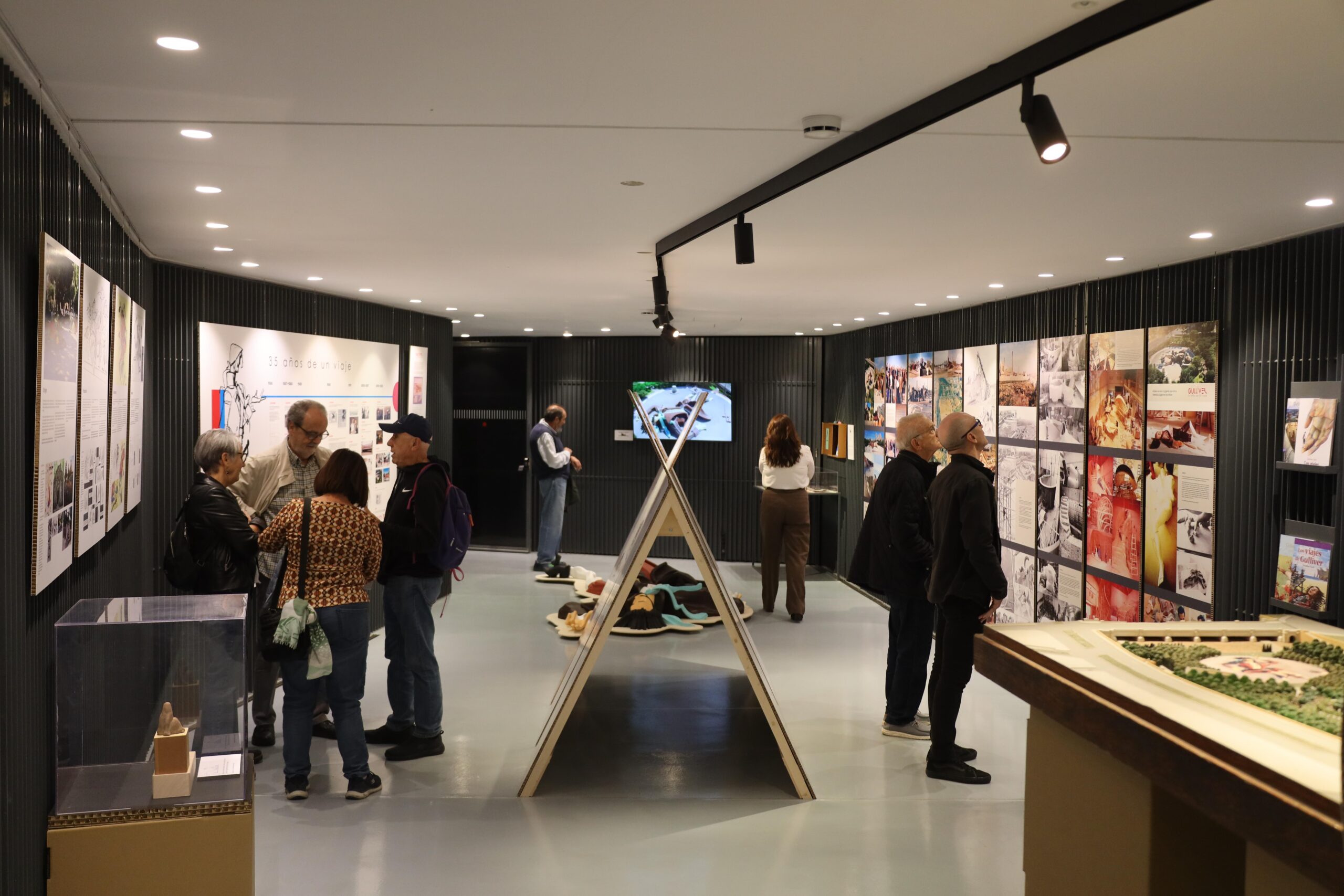 El CTAV inaugura la exposición “Gulliver. 35 años de un viaje” 4 Vista general Exposicion Gulliver. 35 anos de un viaje scaled