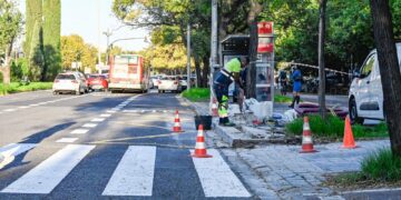Tras el rechazo vecinal a la segregación del carril Bus en Blasco Ibañez el Ayuntamiento inicia los trabajos sólo en un tramo