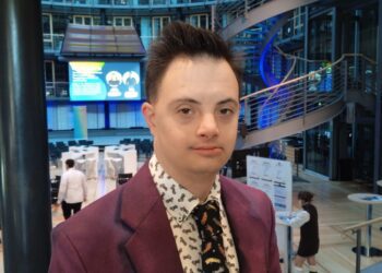 Eros Recio brilla en la Conferencia de Berlín 2025: Un paso histórico hacia la "Superidad" en Europa