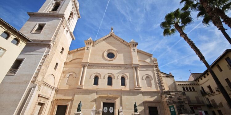 Xàtiva rinde homenaje a San Jacinto Castañeda con misa solemne, procesión y música de Mozart 1 Xàtiva rinde homenaje a San Jacinto Castañeda con misa solemne, procesión y música de Mozart