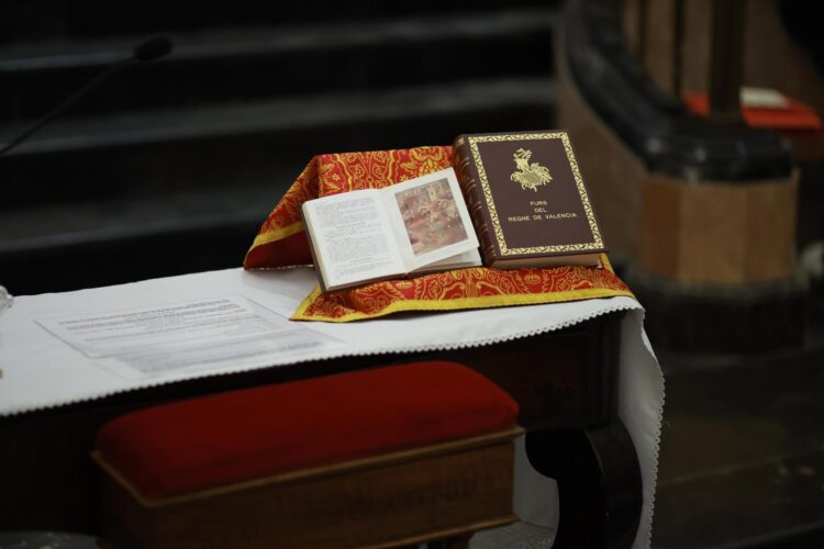 🏴󠁧󠁢󠁥󠁮󠁧󠁿🏅El Centenar de la Ploma otorga a Josep Vicent Navarro, president de Lo Rat Penat la Creu de Sant Jordi