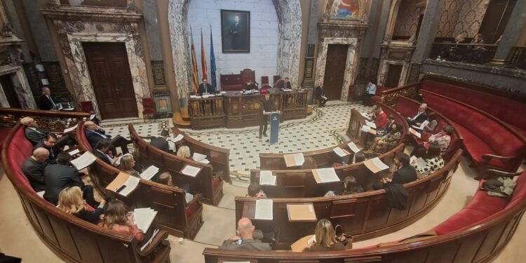 La Zona de Bajas Emisiones enfrenta a todos los grupos políticos municipales 1 La Zona de Bajas Emisiones enfrenta a todos los grupos políticos municipales