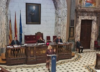 El basurazo de Catalá: cada valenciano pagará 360€ por la nueva tasa de basuras