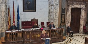 El basurazo de Catalá: cada valenciano pagará 360€ por la nueva tasa de basuras