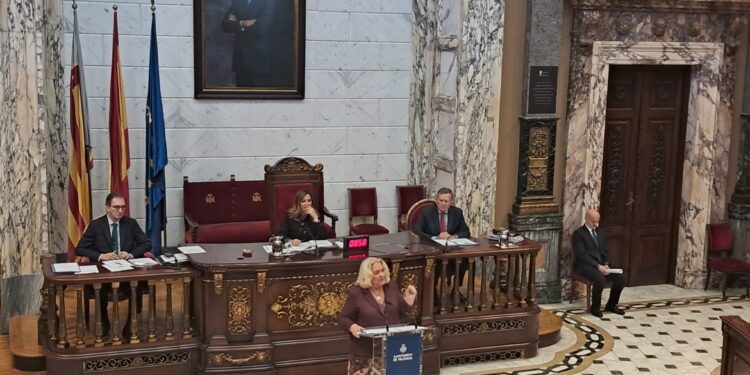 El basurazo de Catalá: cada valenciano pagará 360€ por la nueva tasa de basuras