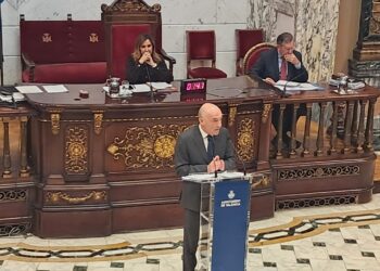 El PP de Catalá ofrece una nueva propuesta más restrictiva a la oposición para la Zona de Bajas Emisiones de Valencia 14 El PP de Catalá ofrece una nueva propuesta más restrictiva a la oposición para la Zona de Bajas Emisiones de Valencia