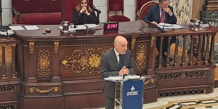 El PP de Catalá ofrece una nueva propuesta más restrictiva a la oposición para la Zona de Bajas Emisiones de Valencia