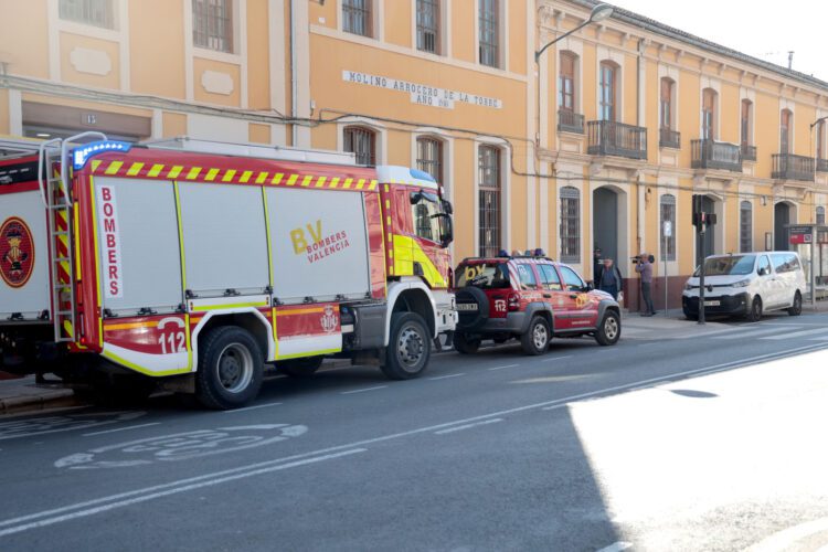 Valéncia moviliza más de un centenar de efectivos en el primer simulacro de inundación de La Torre, donde ha sonado por primera vez la alarma