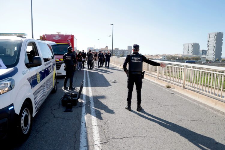 Valéncia moviliza más de un centenar de efectivos en el primer simulacro de inundación de La Torre, donde ha sonado por primera vez la alarma