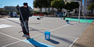 Torrent renueva sus pistas deportivas con arte y color