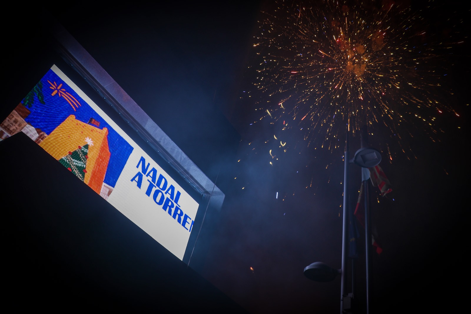 Torrent enciende la Navidad con un espectáculo lleno de magia infantil y talento local 6 WhatsApp Image 2025 11 28 at 21.23.47