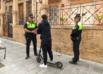 La Policía Local de Sagunto inicia una campaña para el control y la vigilancia del uso de patinetes