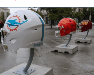 NFL con sabor a español: Madrid vibra con el fútbol americano 17 cascos nfl 2025 cibeles madrid