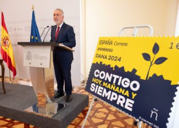 El Gobierno y Correos presenta un sello especial de la DANA de Valencia casi 13 meses después 14 El Gobierno y Correos presenta un sello especial de la DANA de Valencia casi 13 meses después