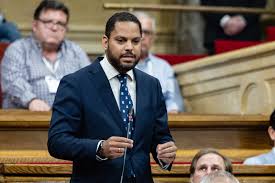Vox designa a Ignacio Garriga para negociar con el PP el relevo de Carlos Mazón en la Generalitat 1 images 4