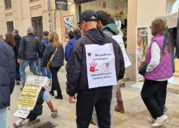 Los autónomos toman las calles de Valencia para denunciar la «asfixia» del sector