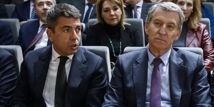 mazon comparecera este lunes tras las conversaciones mantenidas con feijoo 16 9 aspect ratio default da39 3 scaled 1