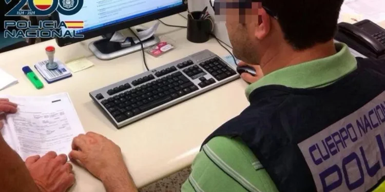 La Policía Nacional expedirá DNIs y pasaportes en Cullera todos los meses 1 policia nacional 16 9 aspect ratio default 0 da39