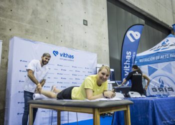 Vithas participa en la Expo 42K Feria Valencia con motivo del Maratón Valencia Trinidad Alfonso Zurich 14 Vithas participa en la Expo 42K Feria Valencia con motivo del Maratón Valencia Trinidad Alfonso Zurich