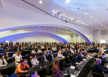 El SUMMIT 1 de la OAP reunirá en Valencia las claves para impulsar la transformación digital de pymes y profesionales con metodologías punteras como RPA, BIM o IA