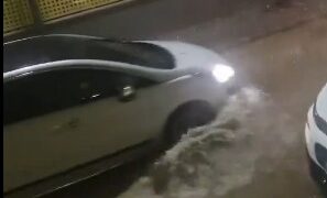 Tromba de Agua en la Vega Baja: Orihuela amanece con garajes inundados tras una noche de tormenta eléctrica