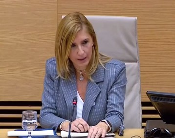 "Pido Disculpas por No Haber Podido Hacer Más": El Dramático Testimonio de Salomé Pradas en la Comisión de la DANA