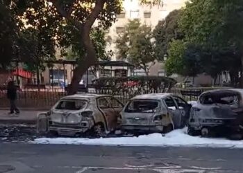 En libertad el presunto pirómano que sembró el caos en Patraix tras calcinar 32 vehículos y 18 contenedores