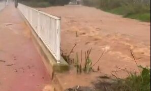 El Barranco de Barcheta comienza a desbordarse en Rafelguaraf tras registrar más de 133 mm de lluvia