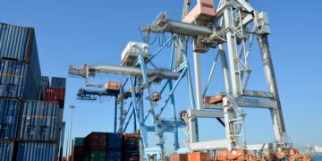 La borrasca ‘Oriana’ obliga al cierre total del Puerto de Castellón por rachas huracanadas