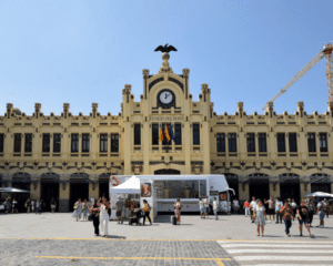 Un "mercadillo" en la puerta de la historia de nuestro patrimonio cultural 2 Un "mercadillo" en la puerta de la historia de nuestro patrimonio cultural