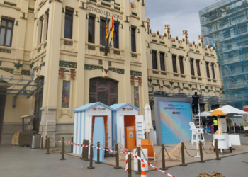 Un "mercadillo" en la puerta de la historia de nuestro patrimonio cultural 19 Un "mercadillo" en la puerta de la historia de nuestro patrimonio cultural