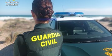2 detenidos por un robo con violencia en Oliva