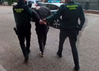 Detenido el autor de 11 robos con fuerza en Carcaixent