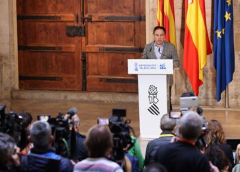 Juan Fran Pérez Llorca anuncia su nuevo Consell con 3 vicepresidencias y 8 consellerías