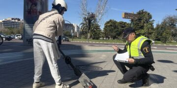2026 arrancará con nuevas normativas obligatorias para VMP (patinetes eléctricos y similares)